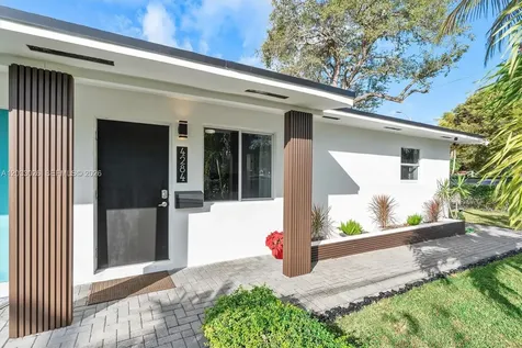 4284 NW 1st Avenue Miami FL 33127