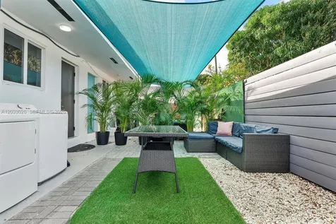 4284 NW 1st Avenue Miami FL 33127