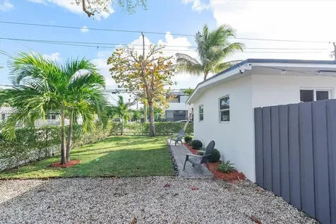4284 NW 1st Avenue Miami FL 33127