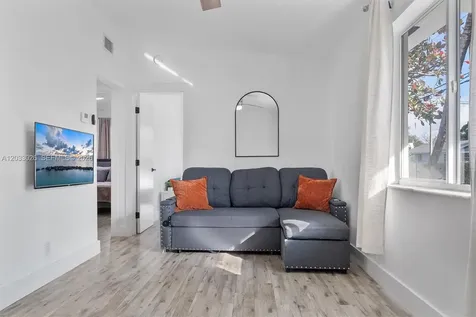 4284 NW 1st Avenue Miami FL 33127
