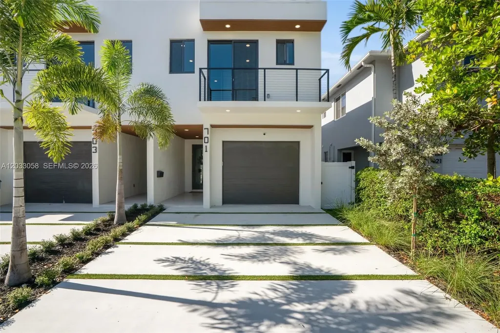 701 SW 17th Street Fort Lauderdale FL 33315