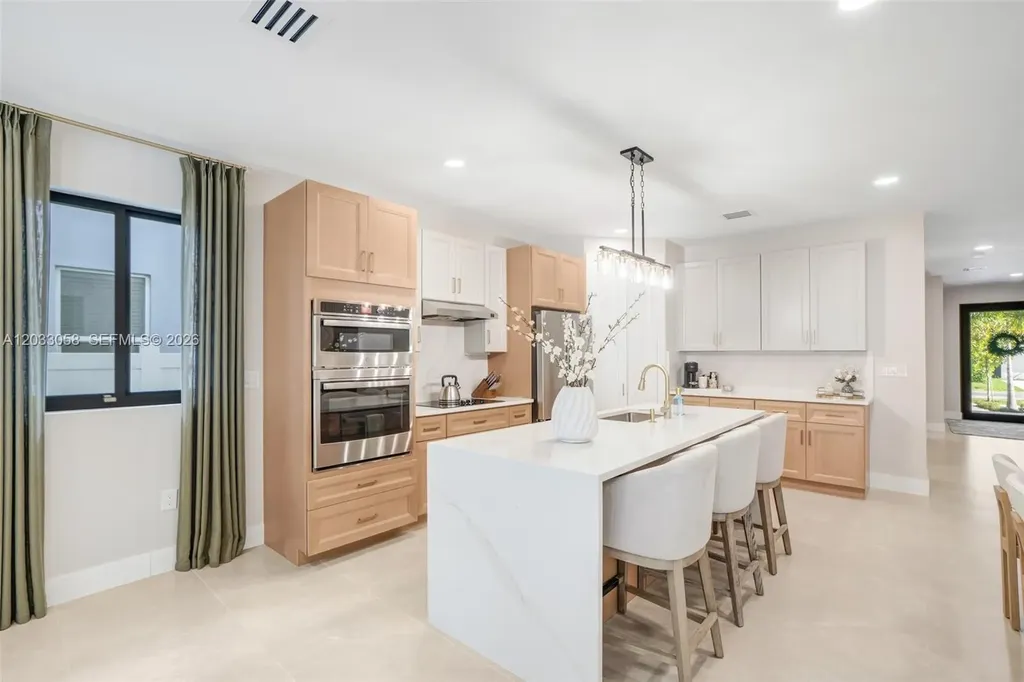 701 SW 17th Street Fort Lauderdale FL 33315