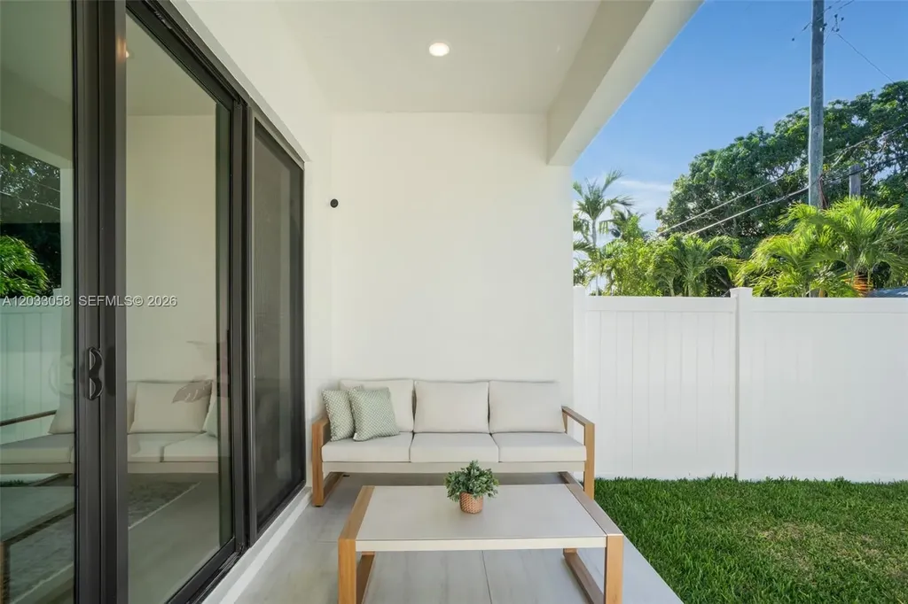 701 SW 17th Street Fort Lauderdale FL 33315