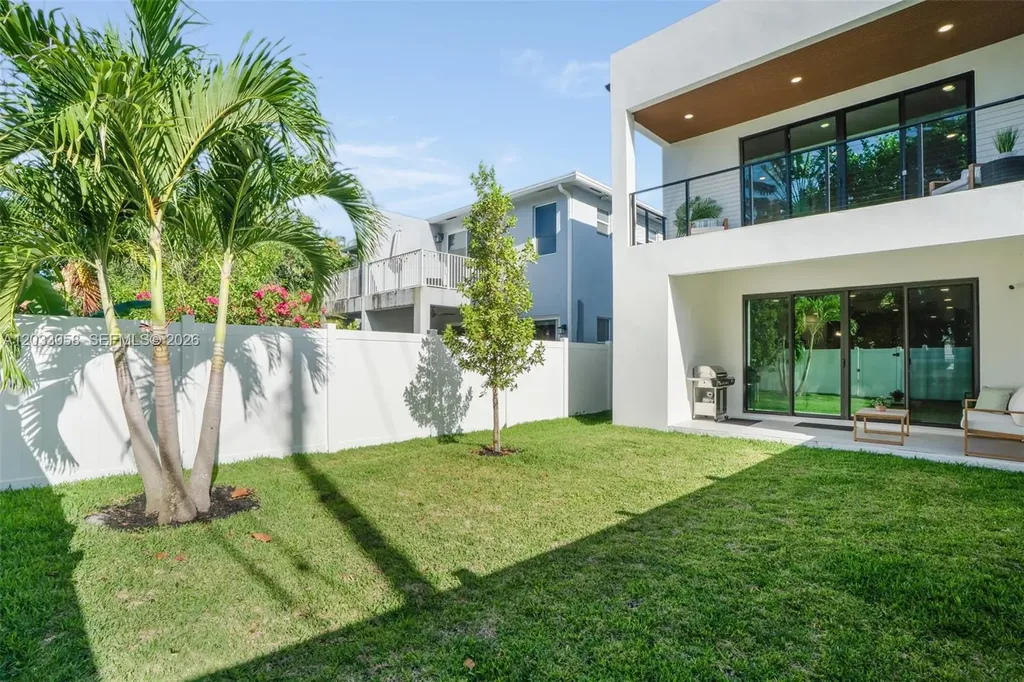 701 SW 17th Street Fort Lauderdale FL 33315