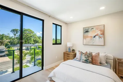 701 SW 17th Street Fort Lauderdale FL 33315