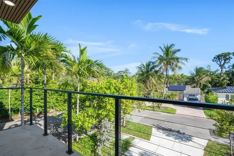 701 SW 17th Street Fort Lauderdale FL 33315