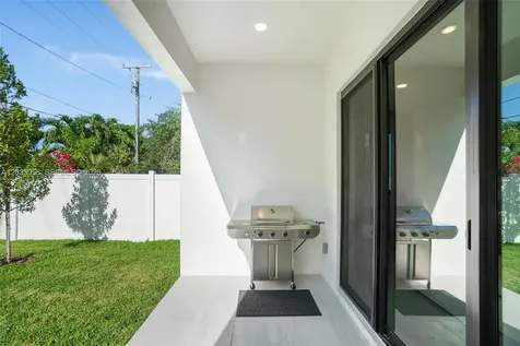 701 SW 17th Street Fort Lauderdale FL 33315