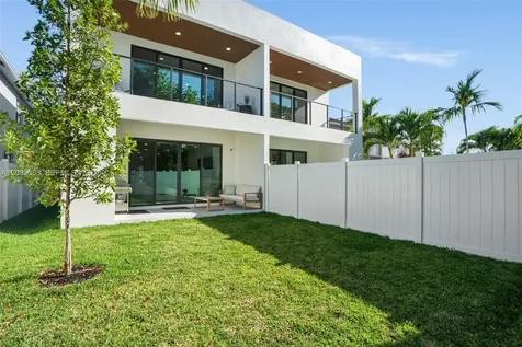 701 SW 17th Street Fort Lauderdale FL 33315