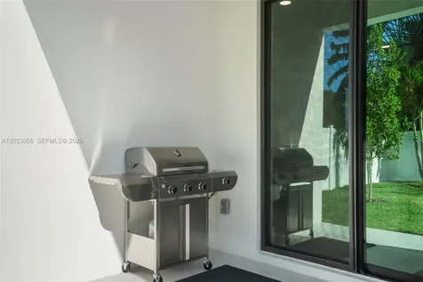 701 SW 17th Street Fort Lauderdale FL 33315