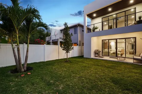 701 SW 17th Street Fort Lauderdale FL 33315