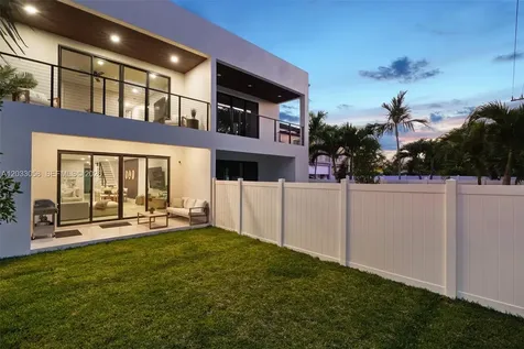 701 SW 17th Street Fort Lauderdale FL 33315