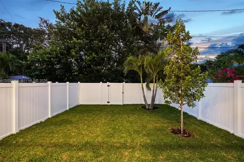 701 SW 17th Street Fort Lauderdale FL 33315