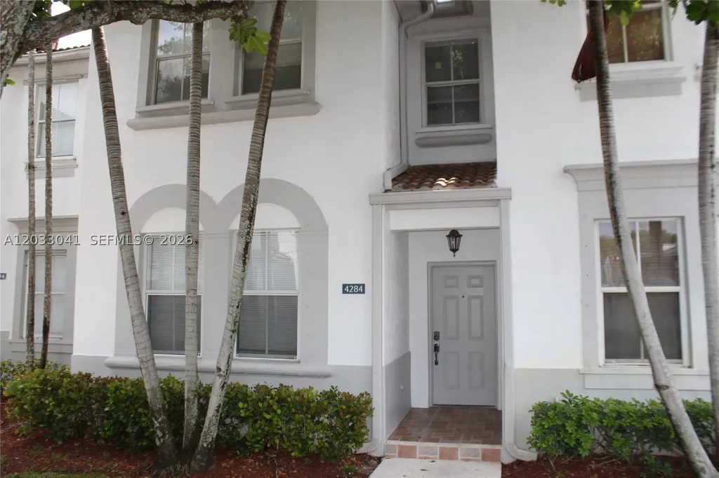 4284 SW 157th Avenue Miramar FL 33027