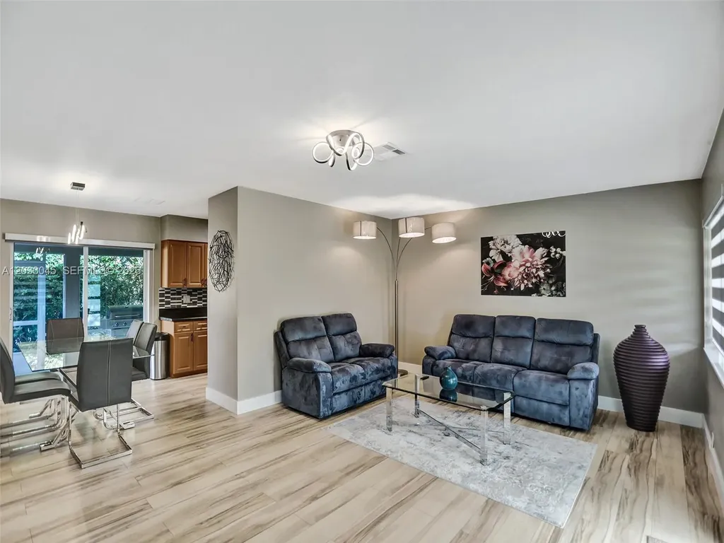491 SE 23rd Avenue Pompano Beach FL 33062