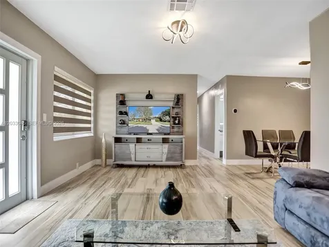 491 SE 23rd Avenue Pompano Beach FL 33062