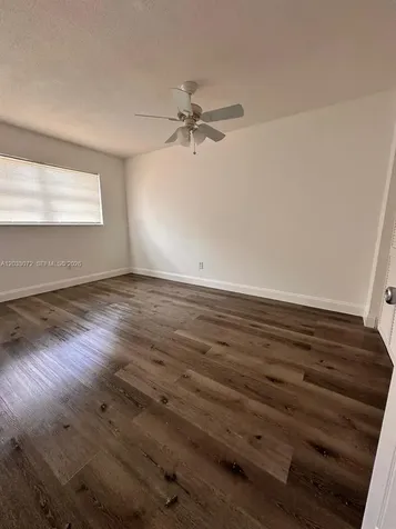 5540 SW 38th Court West Park FL 33023