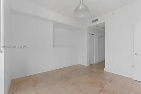 900 Biscayne Boulevard Miami FL 33132