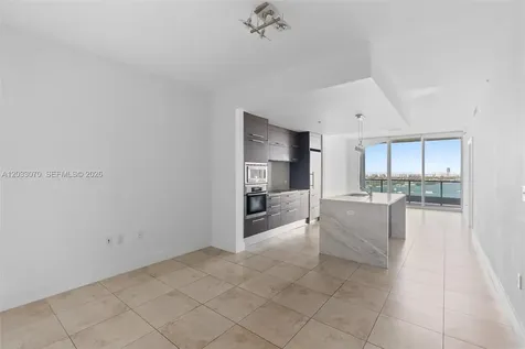 900 Biscayne Boulevard Miami FL 33132