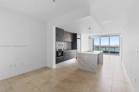 900 Biscayne Boulevard Miami FL 33132