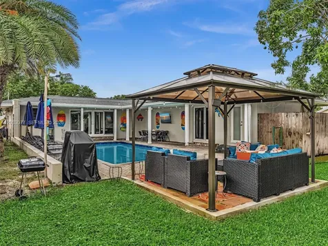 5021 SW 29th Terrace Dania Beach FL 33312