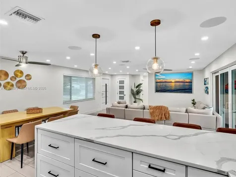 5021 SW 29th Terrace Dania Beach FL 33312