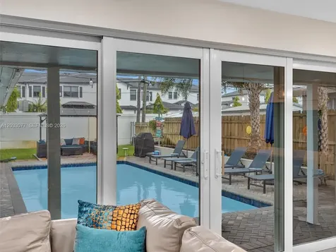 5021 SW 29th Terrace Dania Beach FL 33312