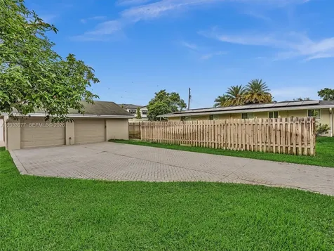 5021 SW 29th Terrace Dania Beach FL 33312