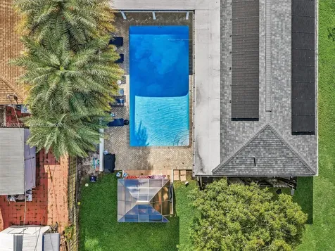 5021 SW 29th Terrace Dania Beach FL 33312