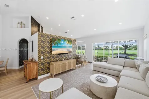 8141 Sandpiper Way West Palm Beach FL 33412