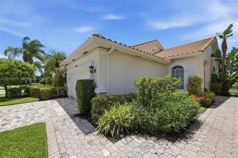 8141 Sandpiper Way West Palm Beach FL 33412