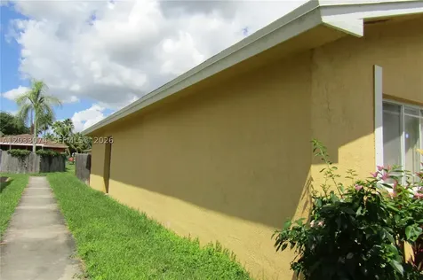 942 SW 8th Place Florida City FL 33034