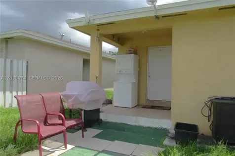 942 SW 8th Place Florida City FL 33034