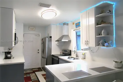 942 SW 8th Place Florida City FL 33034