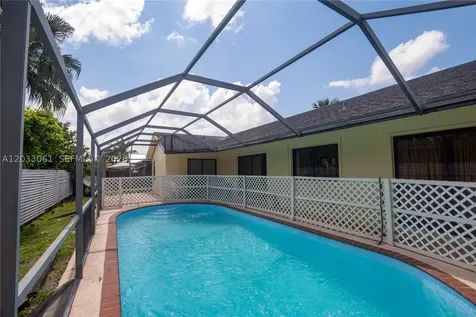8521 NW 53rd Street Lauderhill FL 33351