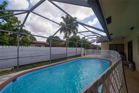 8521 NW 53rd Street Lauderhill FL 33351