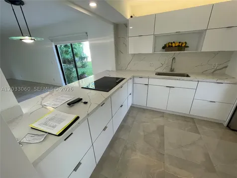 409 Lakeview Drive Weston FL 33326