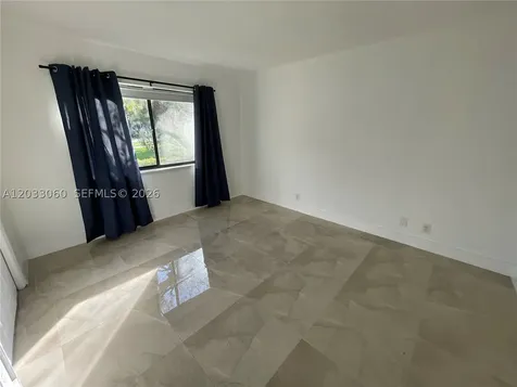 409 Lakeview Drive Weston FL 33326