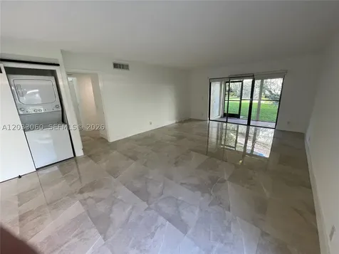 409 Lakeview Drive Weston FL 33326
