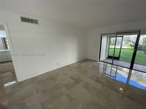 409 Lakeview Drive Weston FL 33326