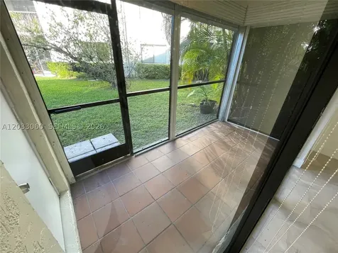409 Lakeview Drive Weston FL 33326
