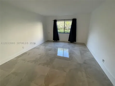 409 Lakeview Drive Weston FL 33326