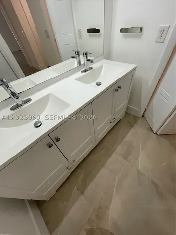 409 Lakeview Drive Weston FL 33326