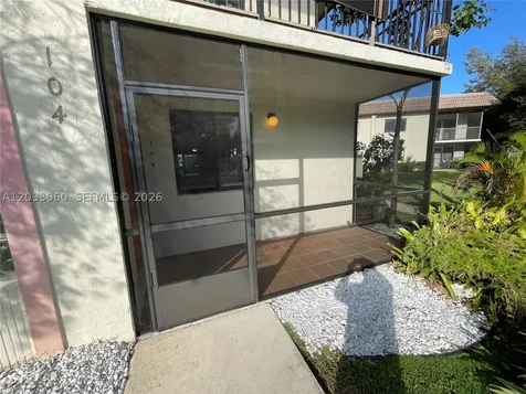 409 Lakeview Drive Weston FL 33326