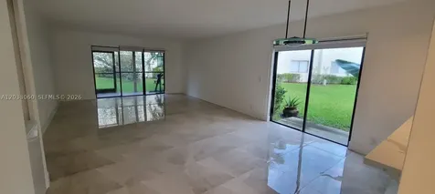 409 Lakeview Drive Weston FL 33326
