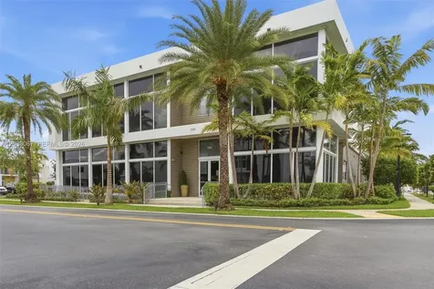 7472 NW 100th Avenue Doral FL 33178