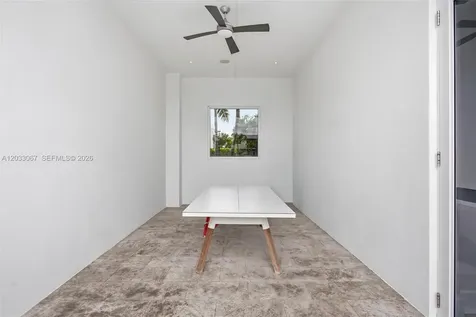 7472 NW 100th Avenue Doral FL 33178