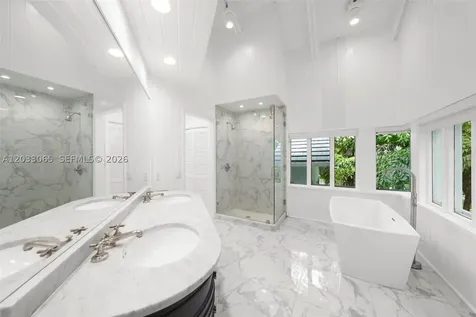 5600 Oakwood Lane Coral Gables FL 33156