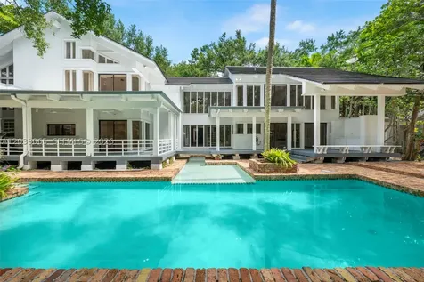 5600 Oakwood Lane Coral Gables FL 33156