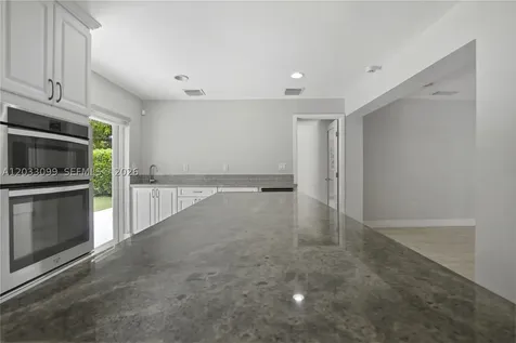 6511 SW 44th Street Miami FL 33155