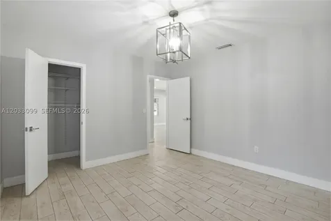 6511 SW 44th Street Miami FL 33155